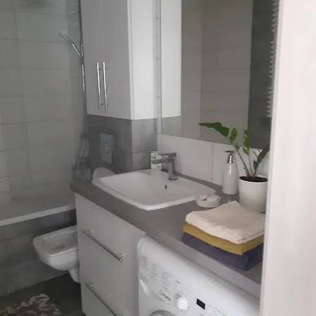 Apartament Tom شقة *